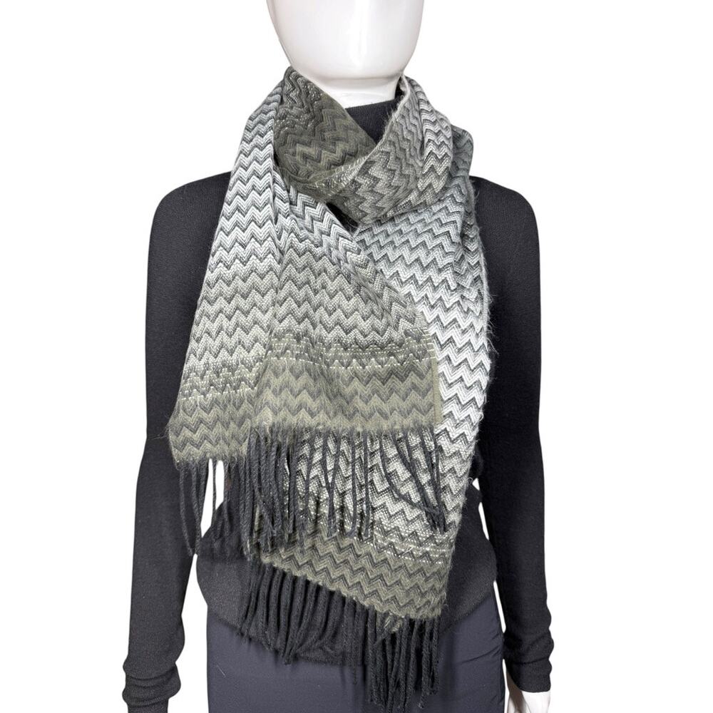 Vintage Cashmere Scottish Gray Black Ombre Chevron Fringe Scarf